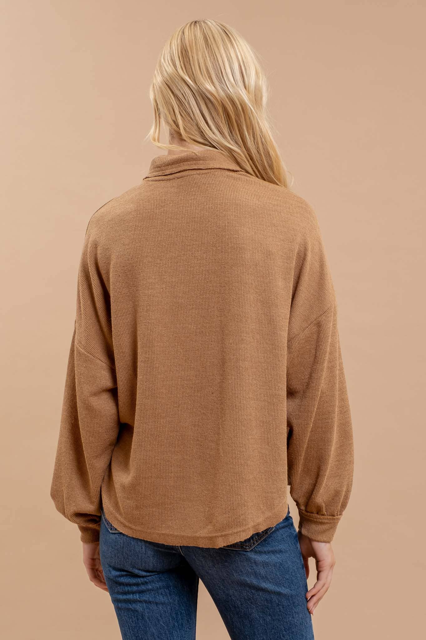 COLLARED RAW EDGE KNIT TOP: ALMOND