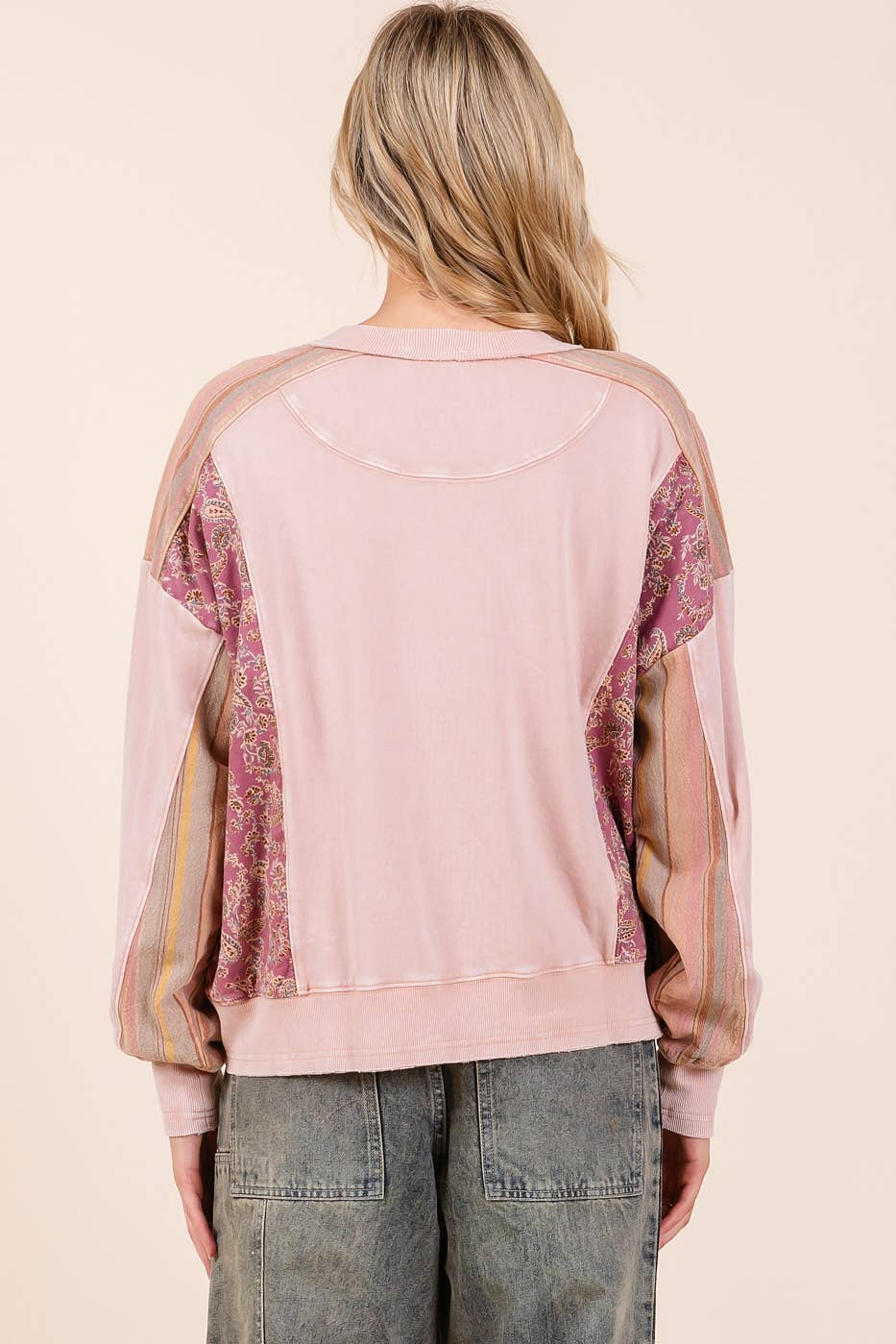 PATCHWORK PRINT MIX MINERAL WASH PULLOVER TOP