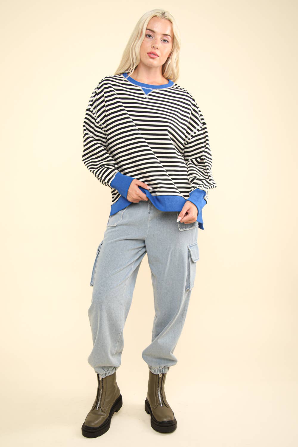 Stripe Comfy Casual Oversized Knit Top: BLACK/WHITE