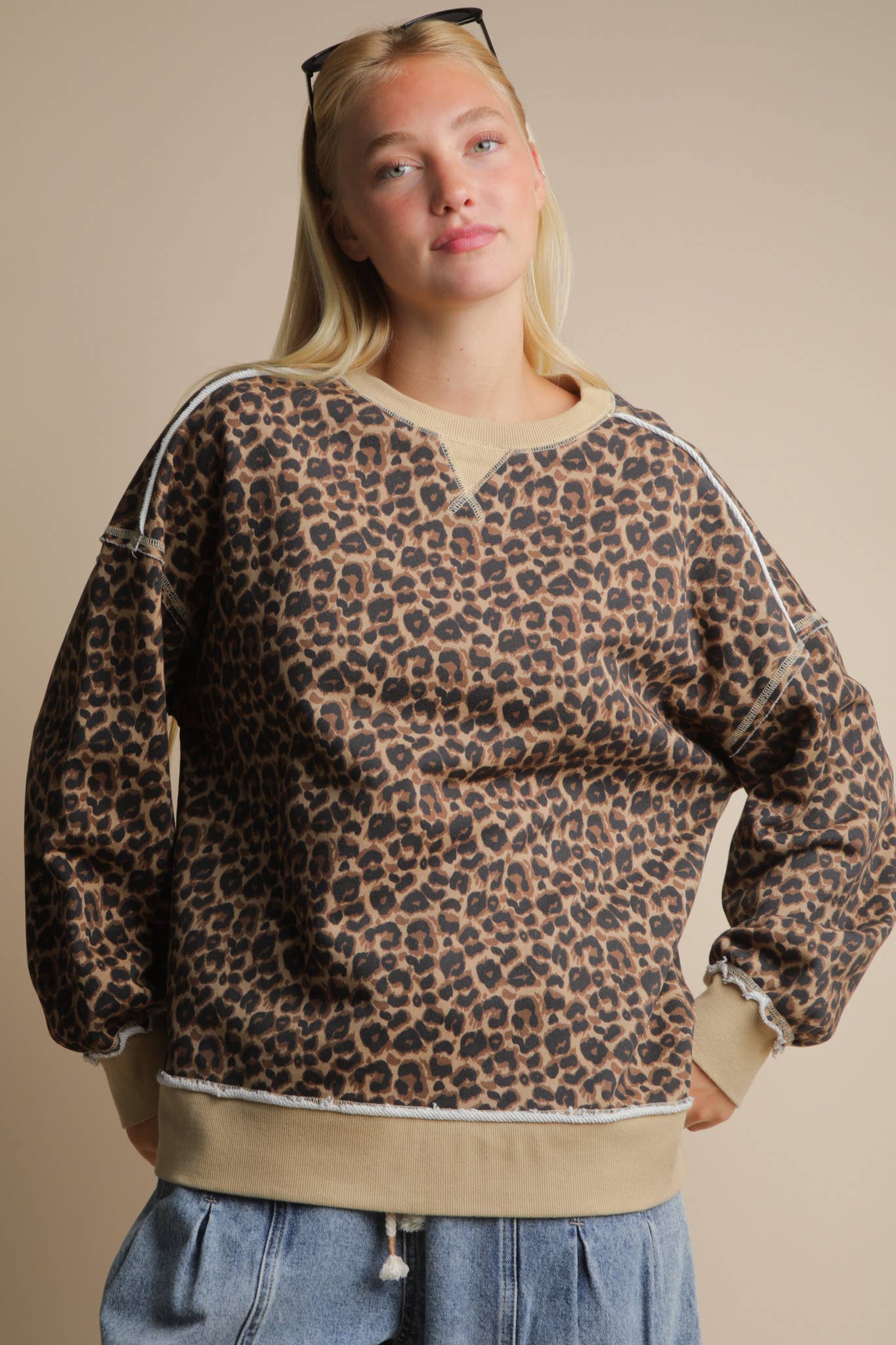 Leopard Printed Knit Casual Top