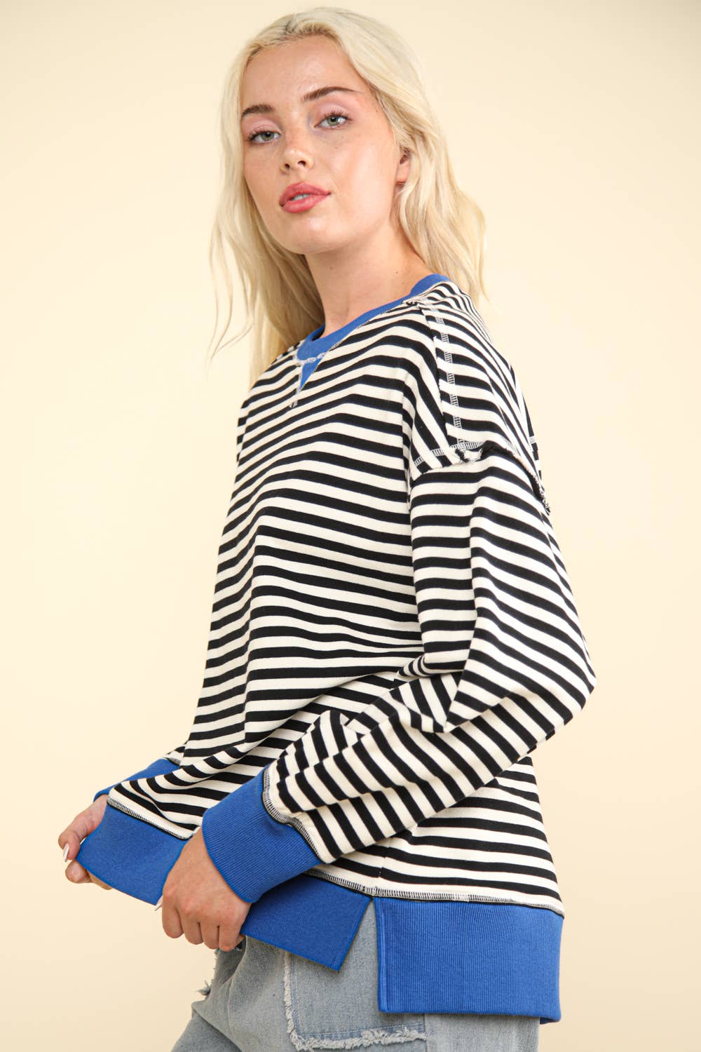 Stripe Comfy Casual Oversized Knit Top: BLACK/WHITE