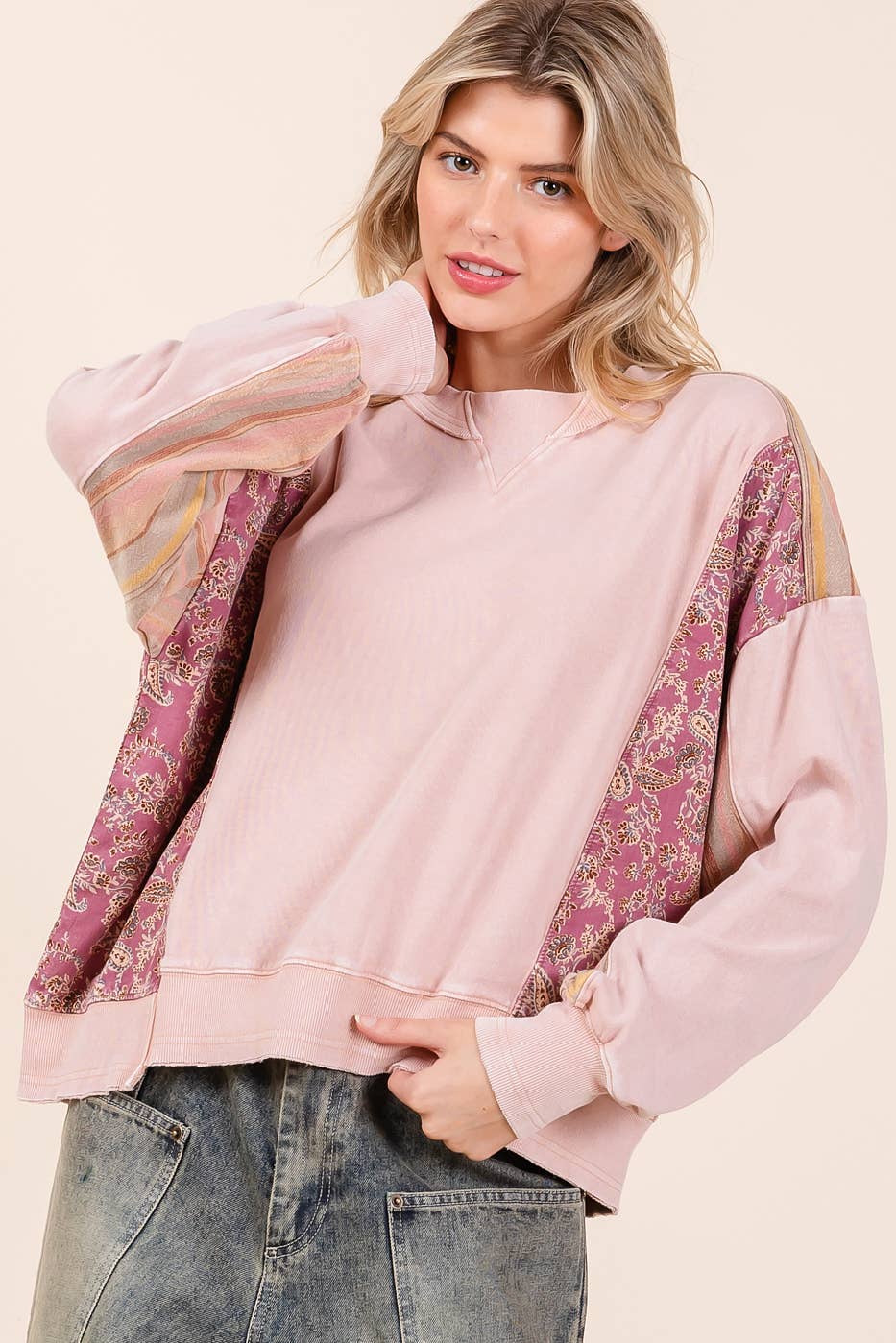PATCHWORK PRINT MIX MINERAL WASH PULLOVER TOP