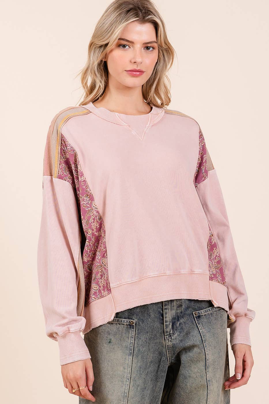 PATCHWORK PRINT MIX MINERAL WASH PULLOVER TOP