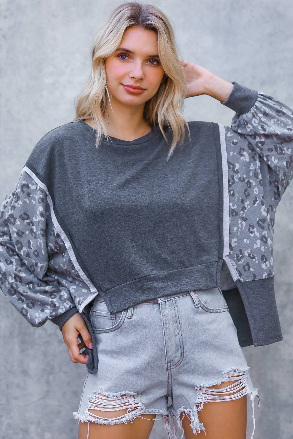 FRENCH TERRY LEOPARD LONG SLEEVE SLITS PULLOVER TOP