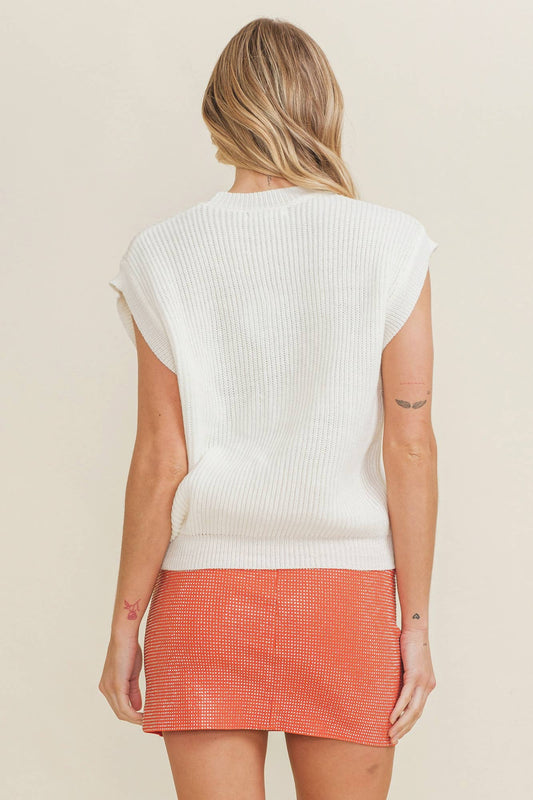 'TENN" EMBROIDERED SLEEVELESS SWEATER TOP