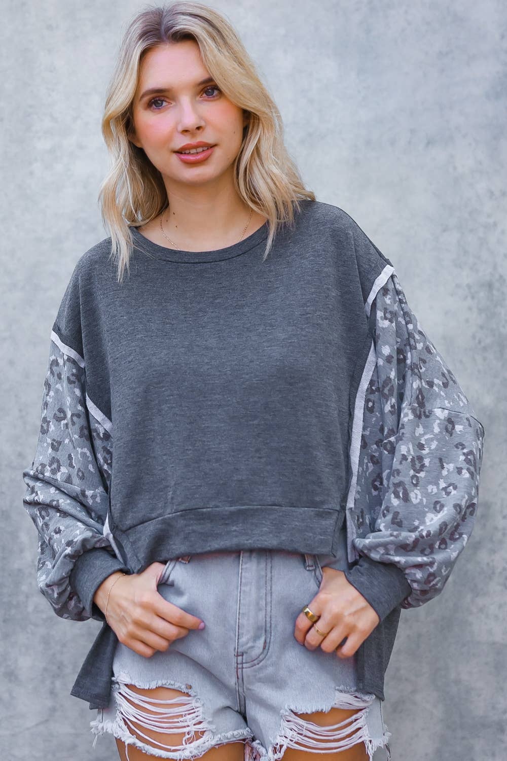 FRENCH TERRY LEOPARD LONG SLEEVE SLITS PULLOVER TOP