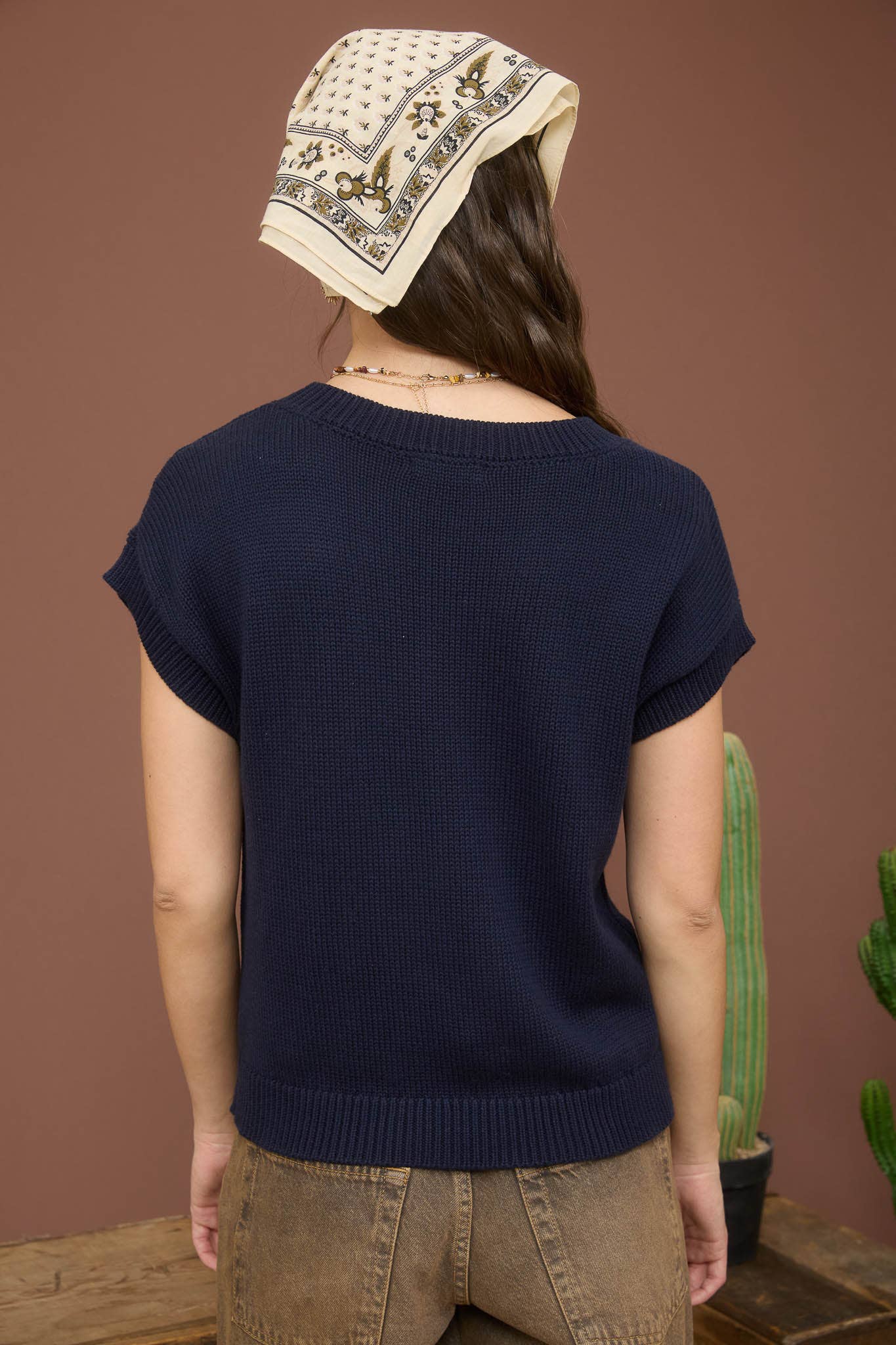 BOOT BOW JAQUARD SHORT SLEEVE KNIT SWEATER