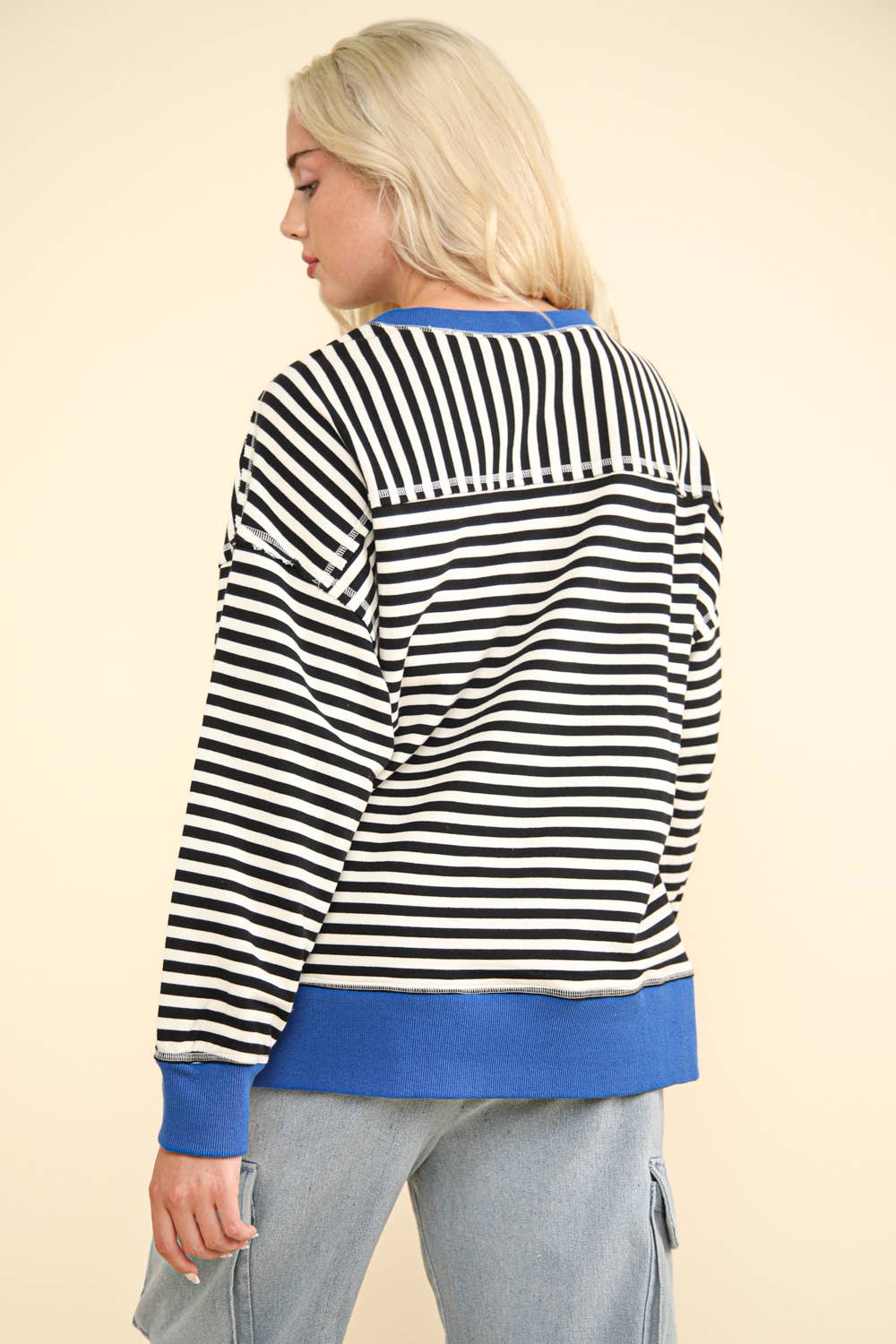 Stripe Comfy Casual Oversized Knit Top: BLACK/WHITE