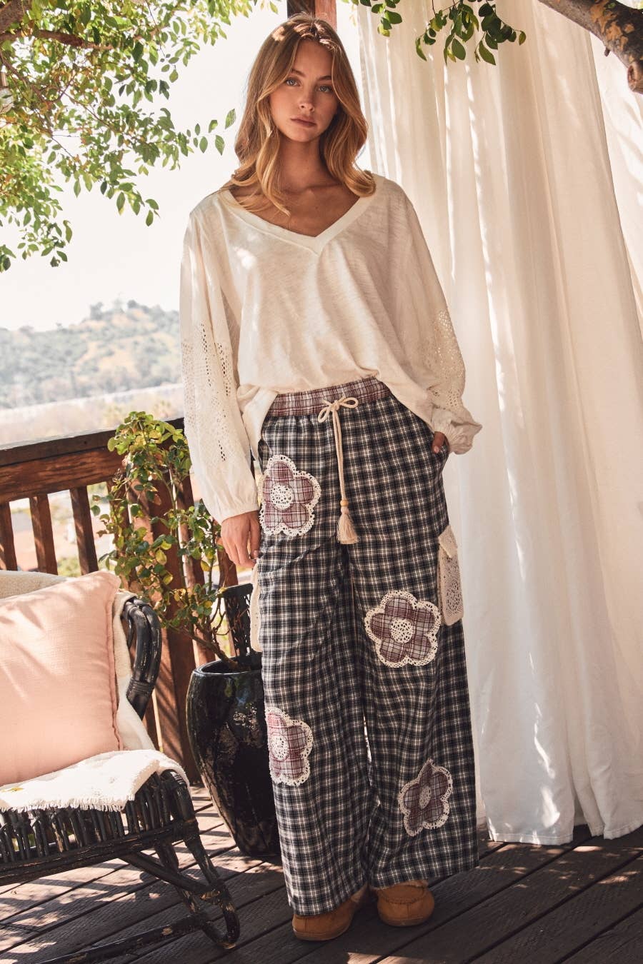 Wide Leg Gingham Pants: NAVY COMBO