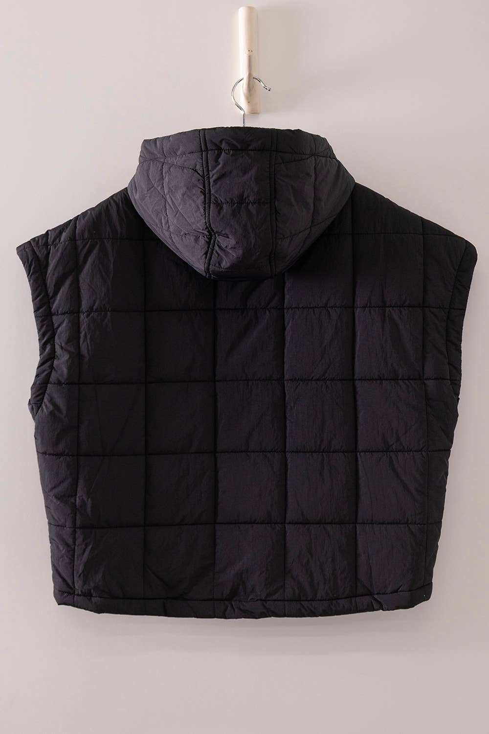Quilted Hooded Puffer Vest: BLACK