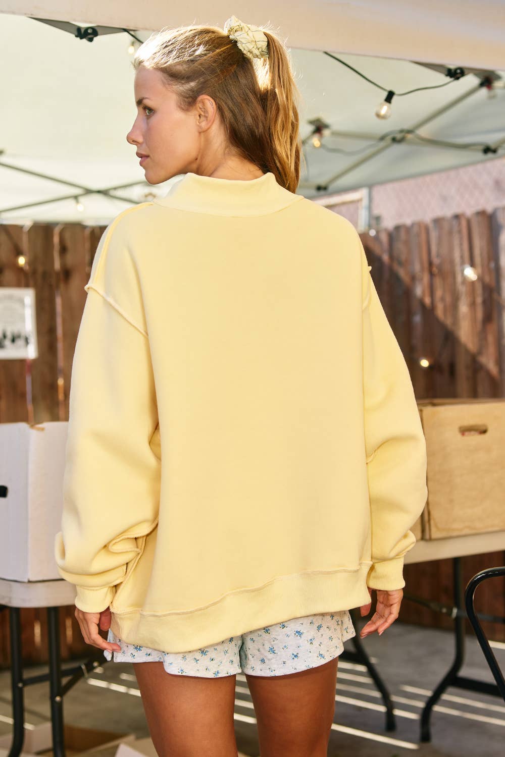 "DILLY DALLY' Mockneck Sweatshirt: Yellow