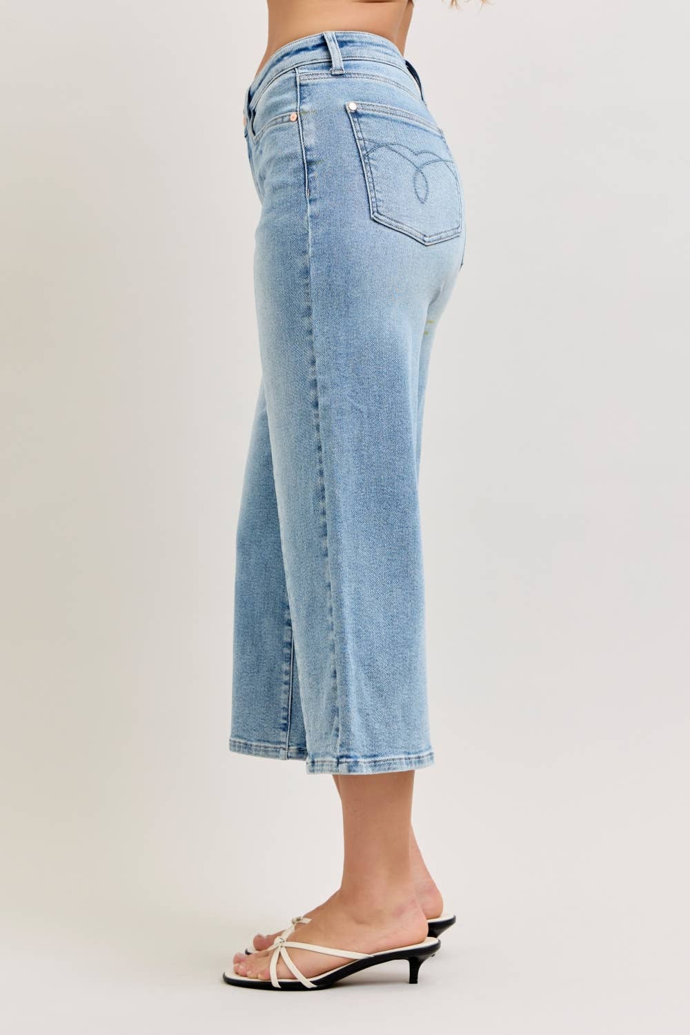 Judy Blue Jeans - MR Wide Crop Vintage