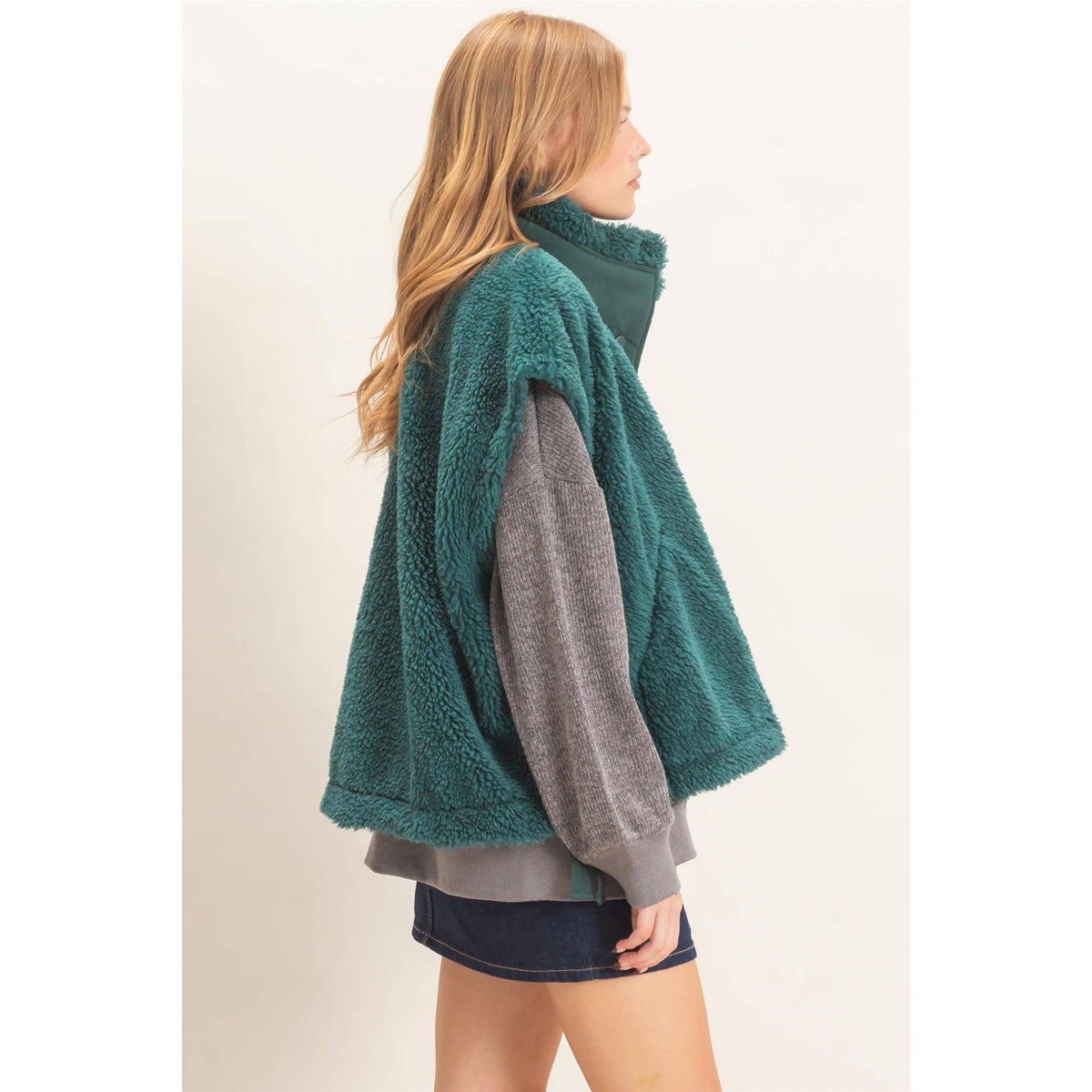 Sherpa Vest With Snap Closure: GREEN