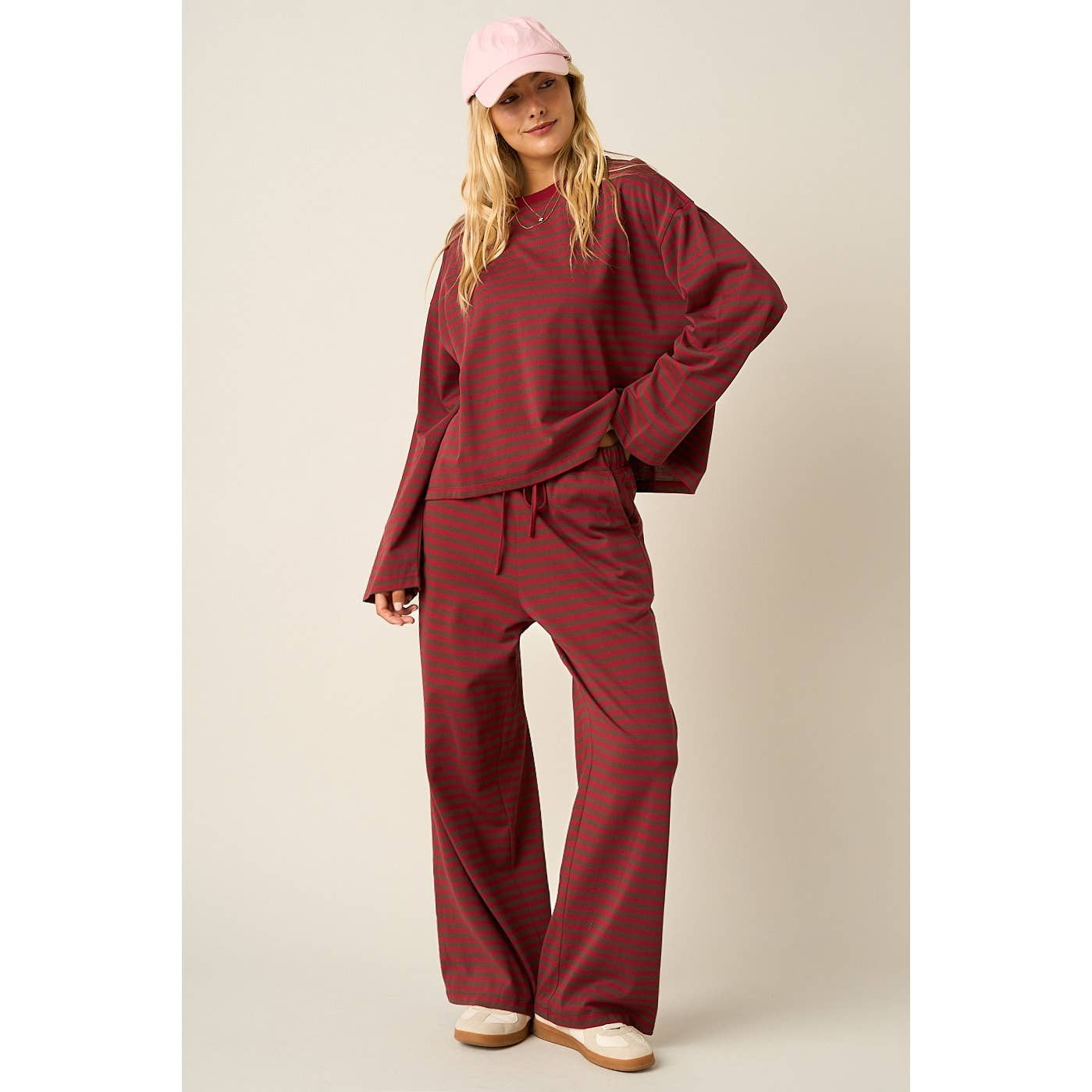 STRIPED PRINT LOUNGE TOP AND PANTS SET: MAROON
