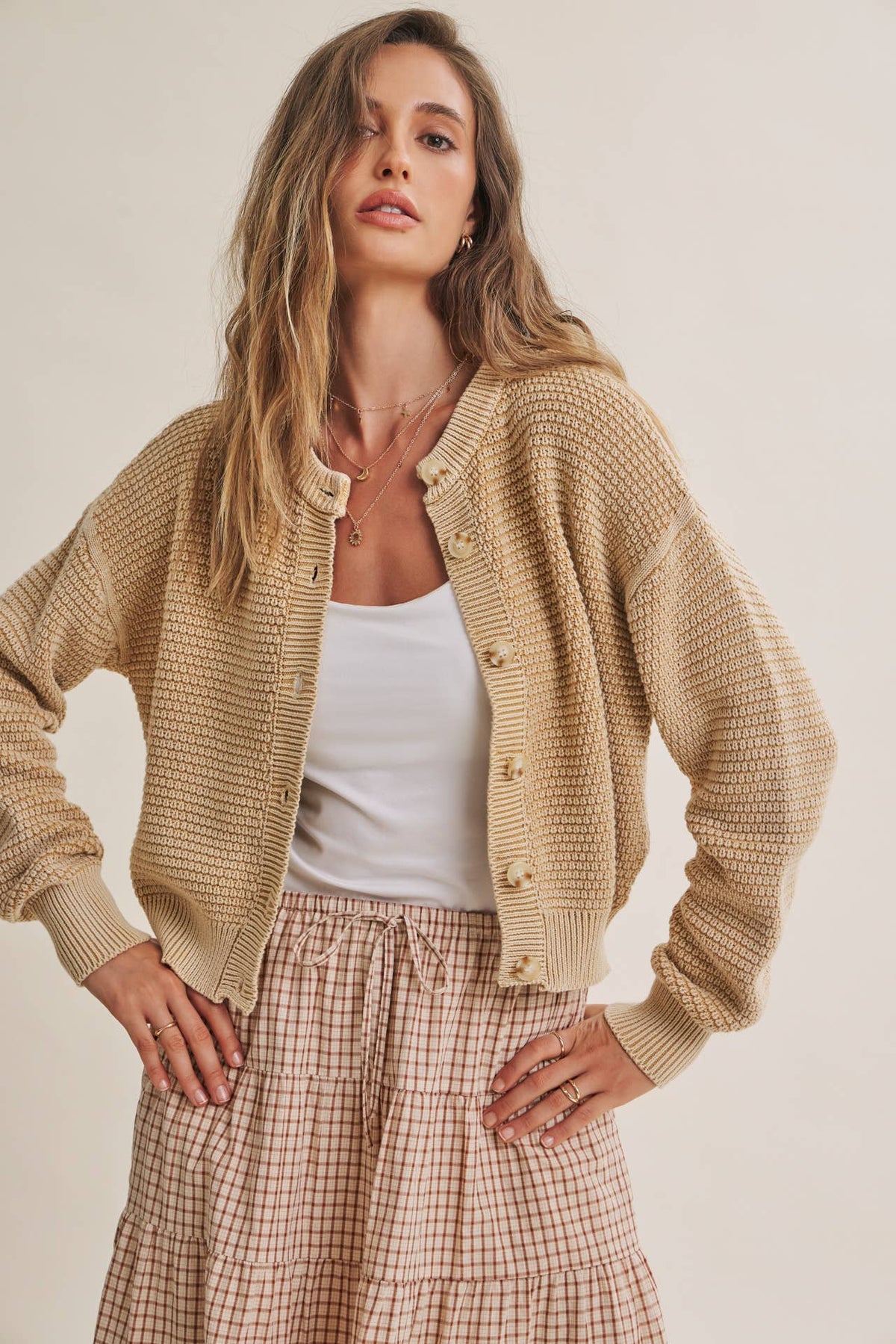 SEASONLESS MINERAL-WASHED COTTON WAFFLE BUTTON-DOWN CARDIGAN: BEIGE