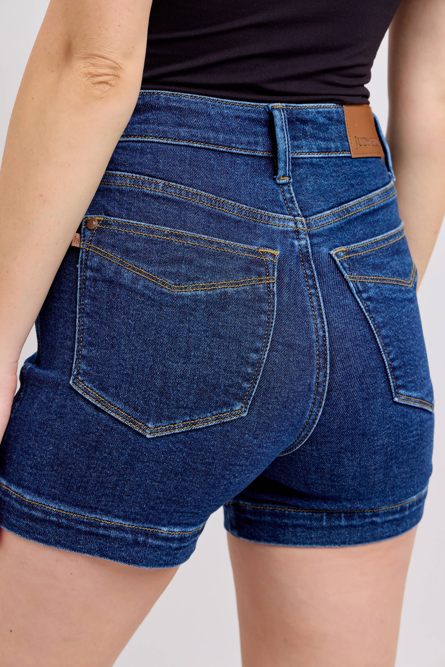 Judy Blue Jeans - Dark Wash High Waisted Tummy Control Shorts