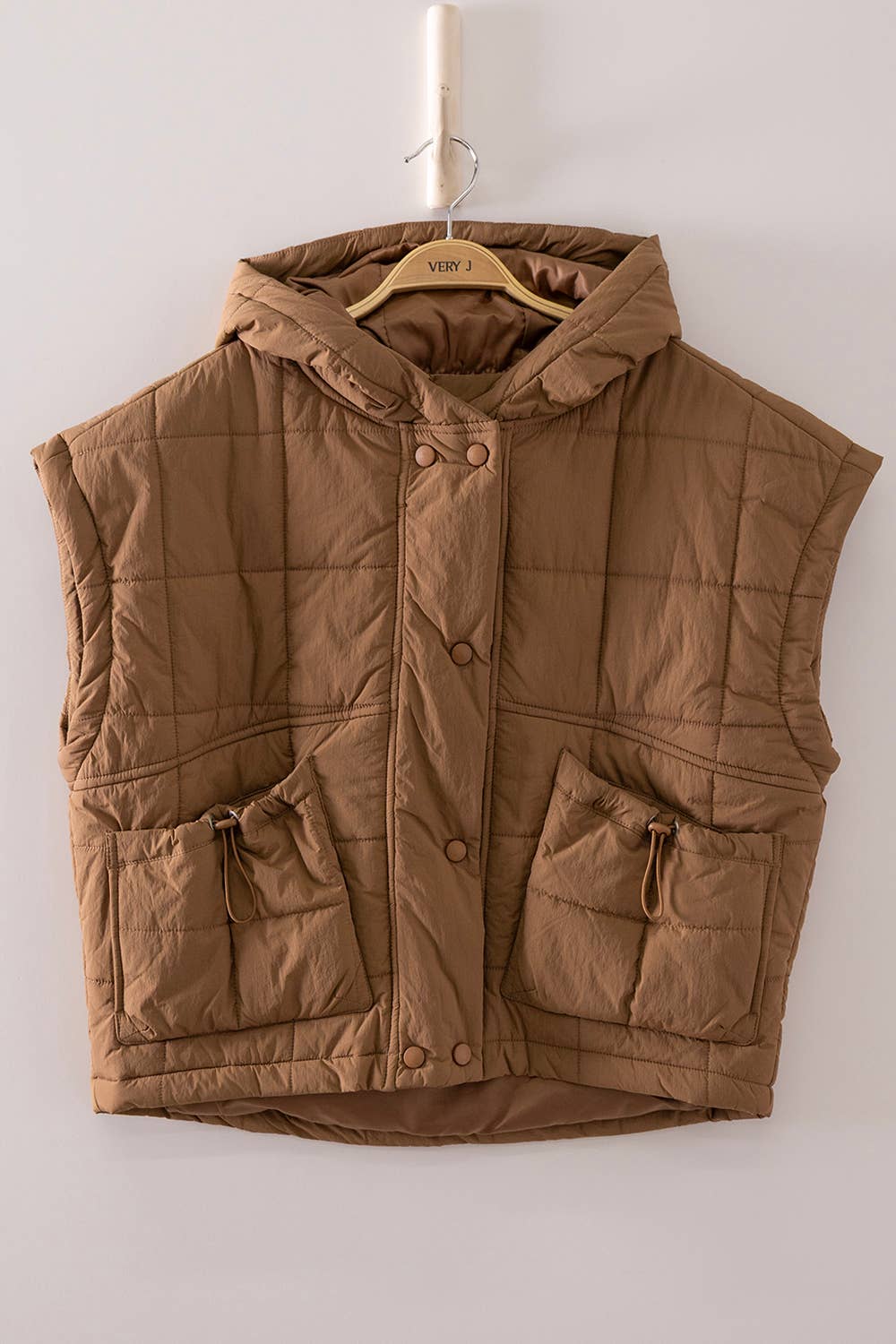 Quilted Hooded Puffer Vest: MOCHA