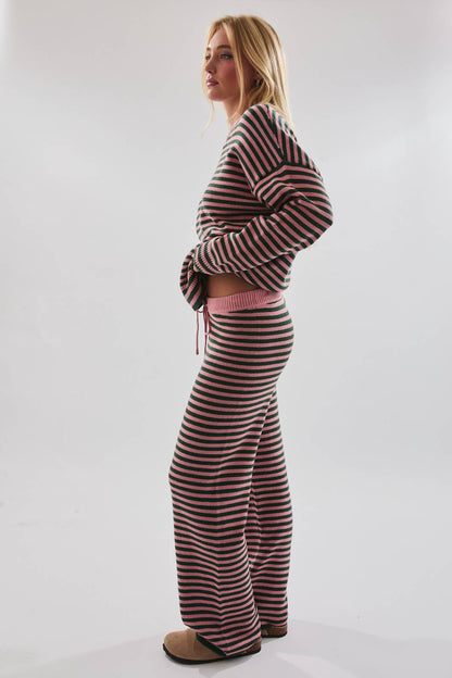 CREW NECK STRIPE SWEATER & WIDE LEG PANTS: MAUVE-OLIVE