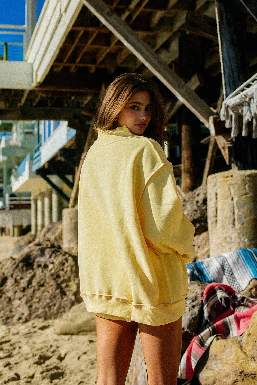 DILLY DALLY Reversible Mockneck Sweatshirt: Butter Yellow