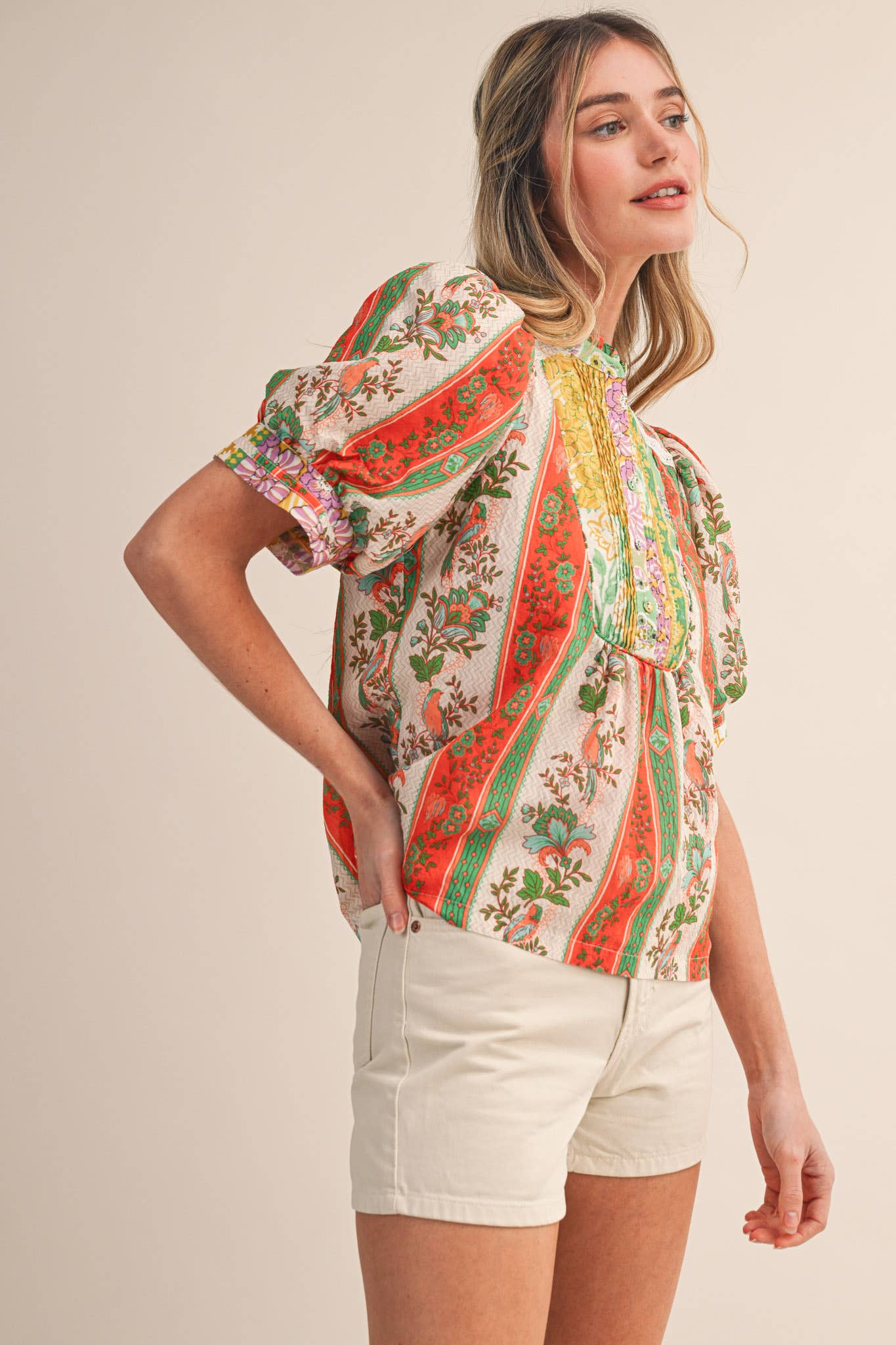BORDER PRINT PIN TUCK BIB TOP
