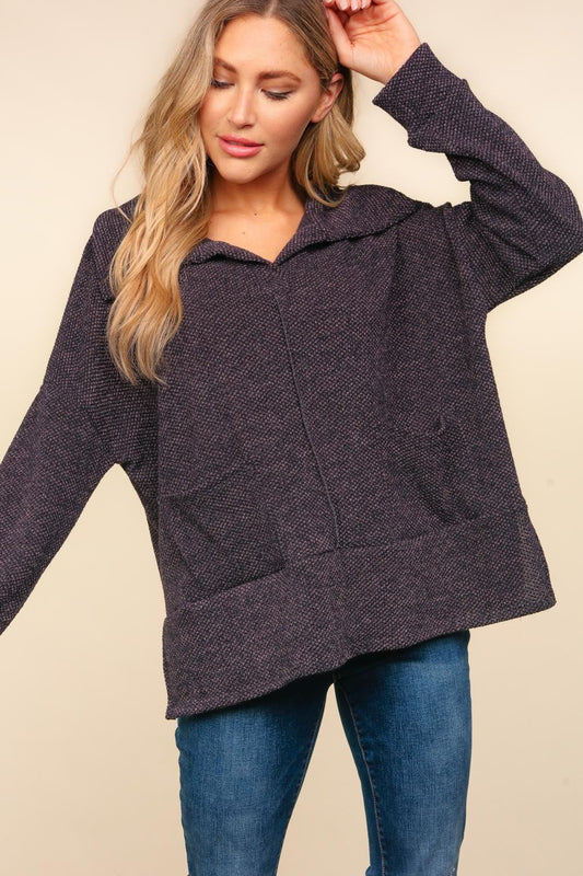 CHARCOAL COLLARED NOTCH NECK OVERSIZED TOP