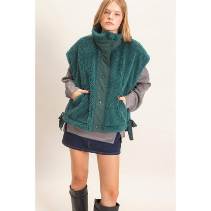 Sherpa Vest With Snap Closure: GREEN