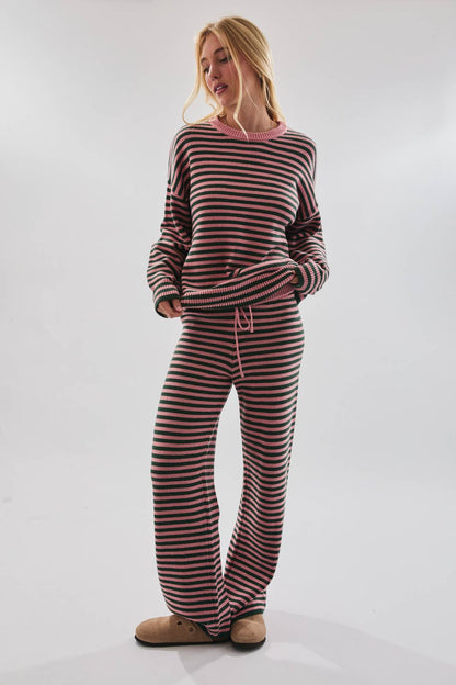 CREW NECK STRIPE SWEATER & WIDE LEG PANTS: MAUVE-OLIVE