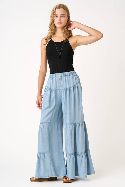 WASHED CHAMBRAY TIERED WIDE LEG BUTTON FRONT PANTS: LT DENIM