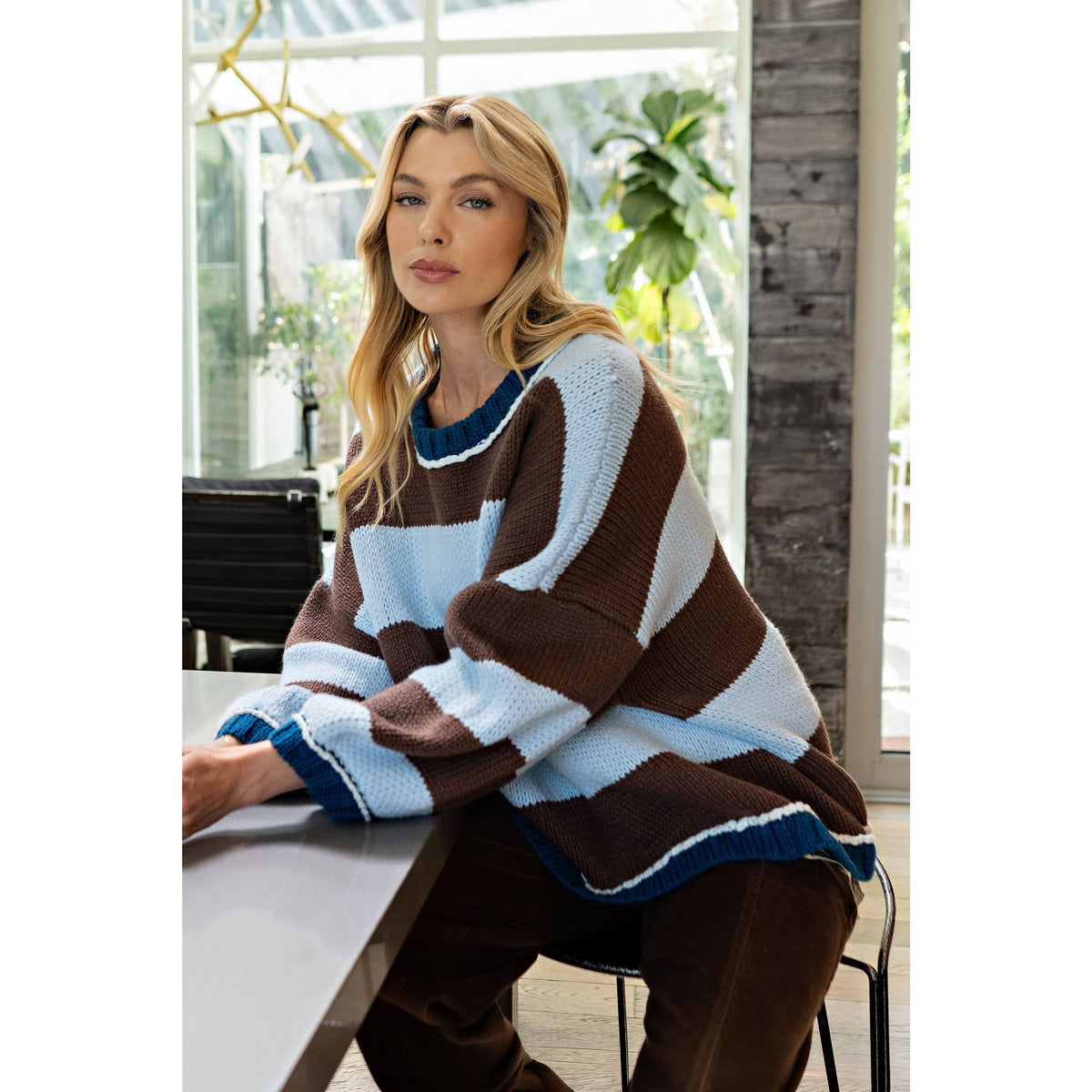 BEACH BALL CHIC PULLOVER: Brown/Sky Combo