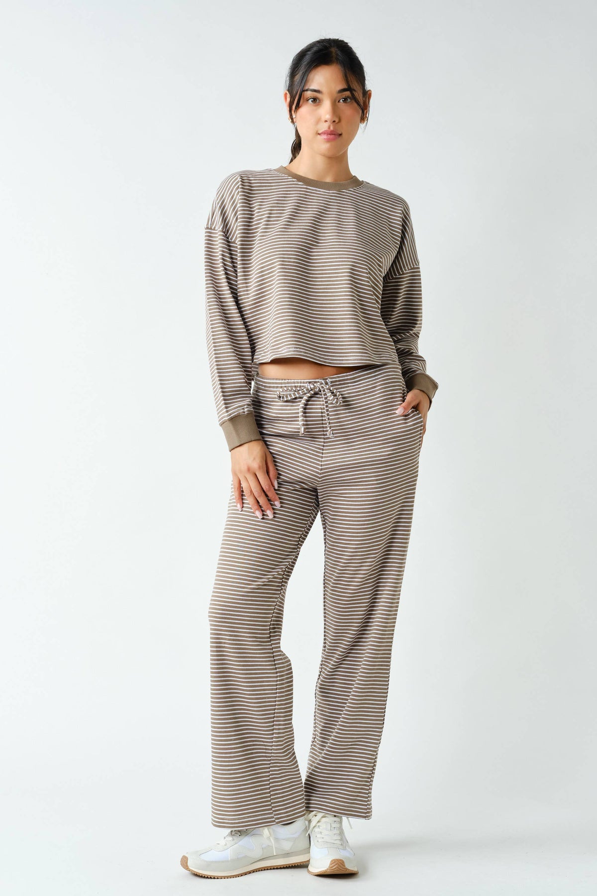 Coastal Striped Crop Top & Pant Set: TRUFFLE/WHITE