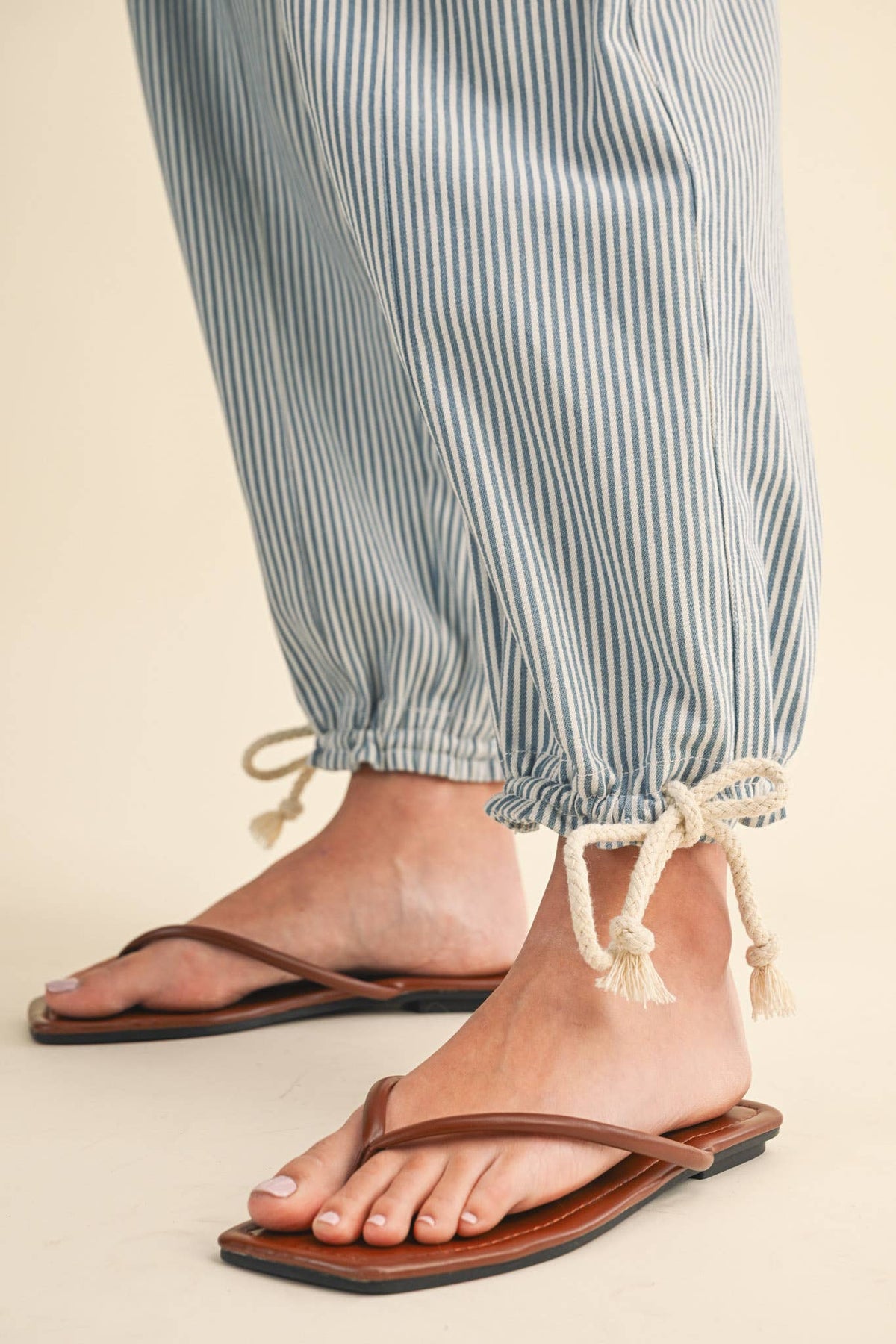 STRIPED PARACHUTE PANTS: DENIM STRIPE
