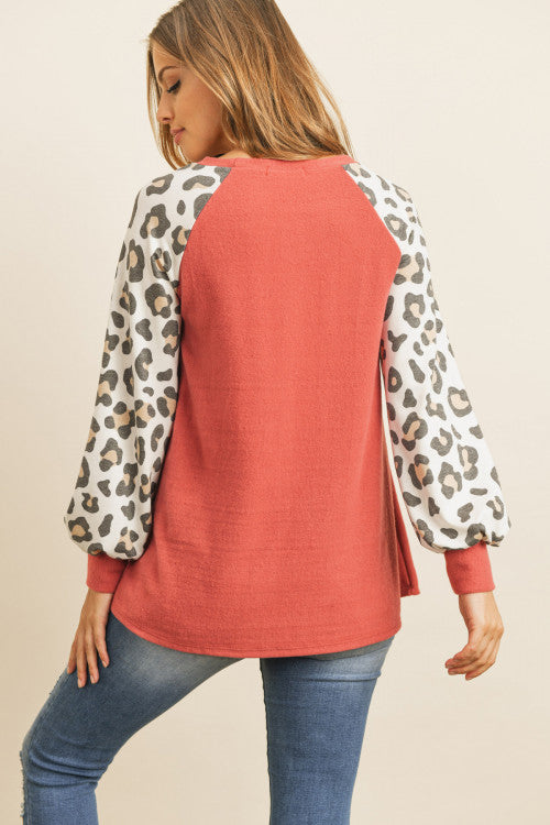 LEOPARD PUFF SLEEVED SOLID HACCI TOP