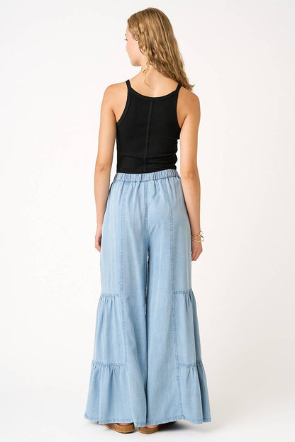 WASHED CHAMBRAY TIERED WIDE LEG BUTTON FRONT PANTS: LT DENIM