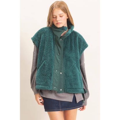 Sherpa Vest With Snap Closure: GREEN