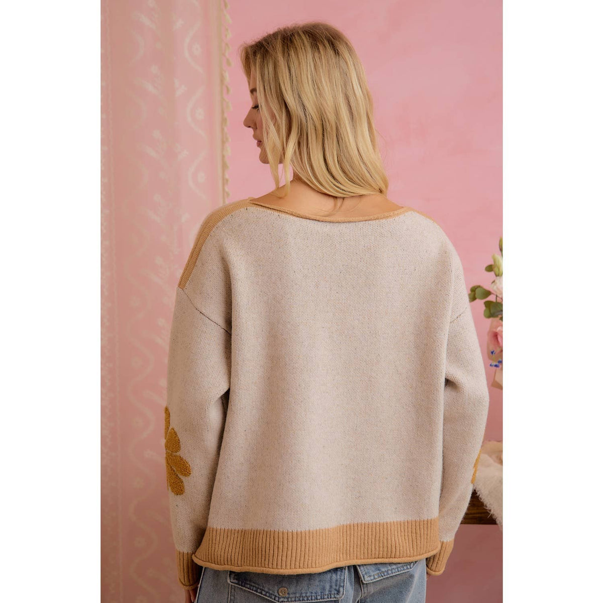 LATTE DAISY FLORAL RIBBED SWEATER