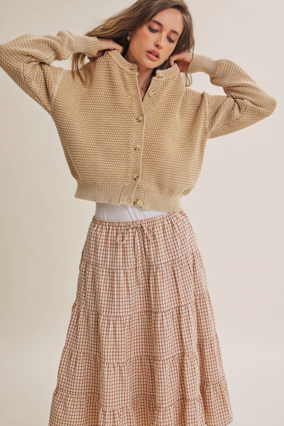 SEASONLESS MINERAL-WASHED COTTON WAFFLE BUTTON-DOWN CARDIGAN: BEIGE