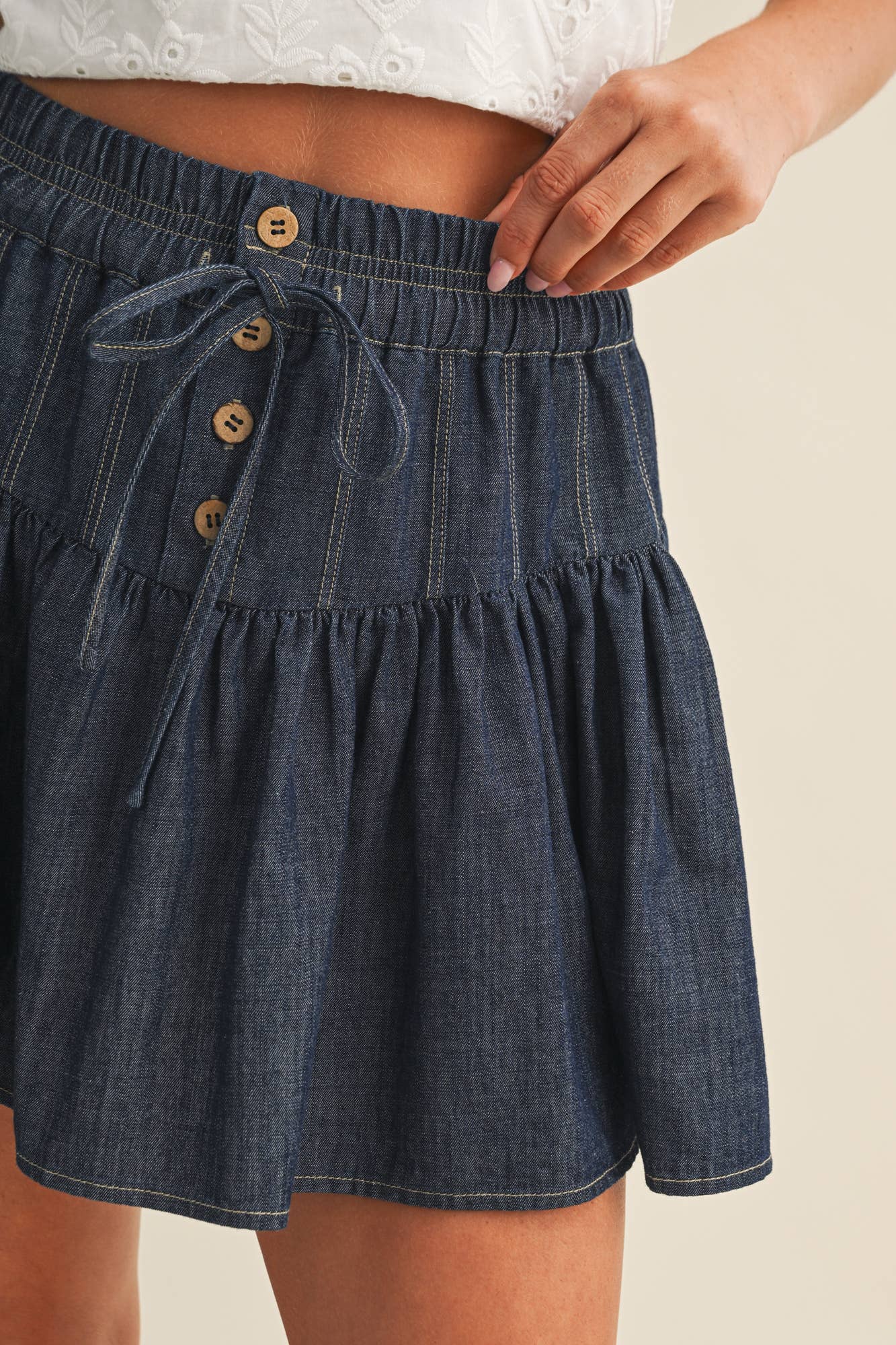 DENIM SKIRT WITH TUCK