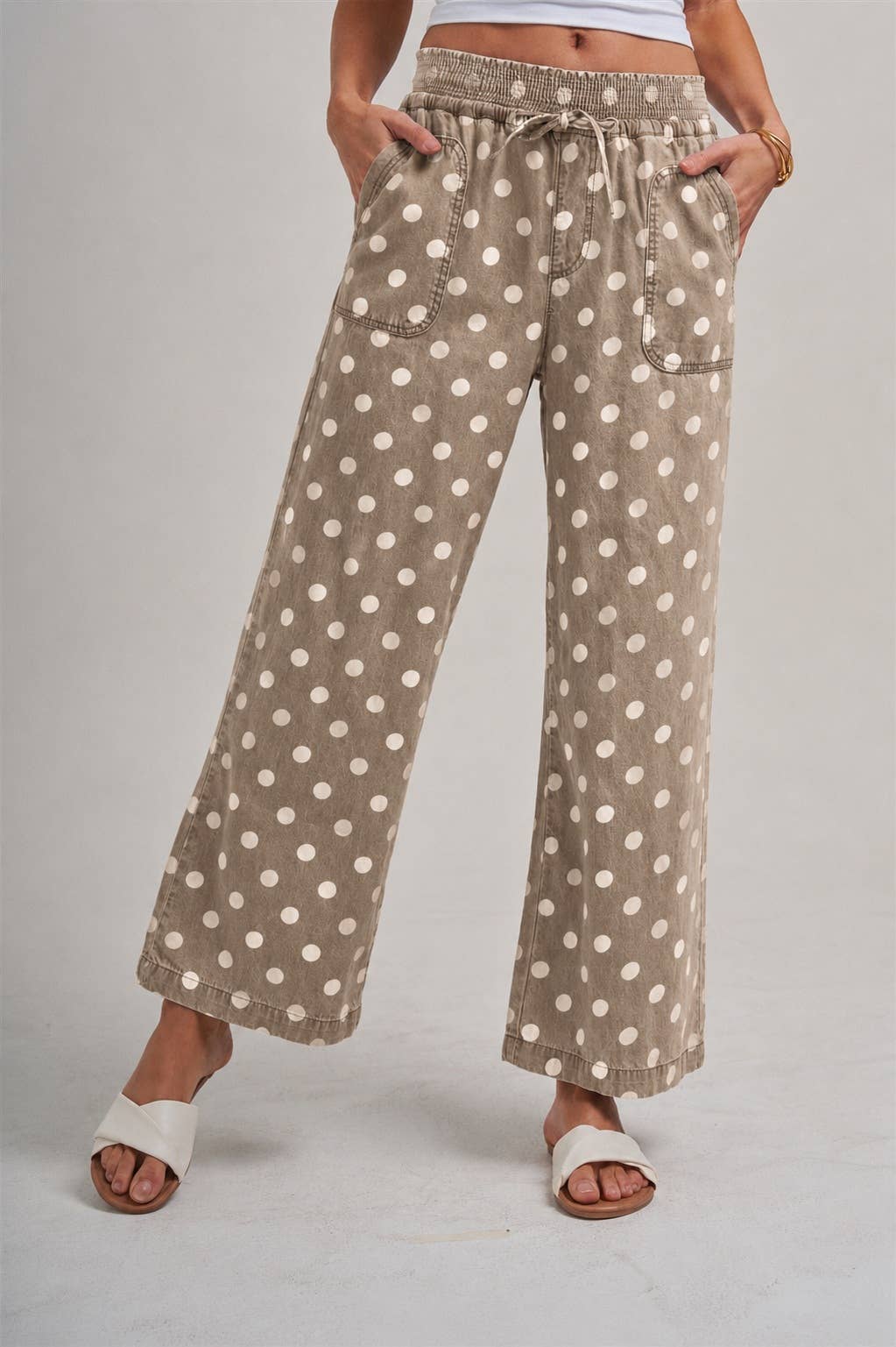 RELAXED WIDE LEG SOFT POLKA DOT DRAWSTRING PANTS: TAUPE
