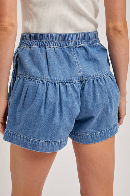 FLUER PLEATED DENIM SHORTS WITH POCKETS: MED.WASH