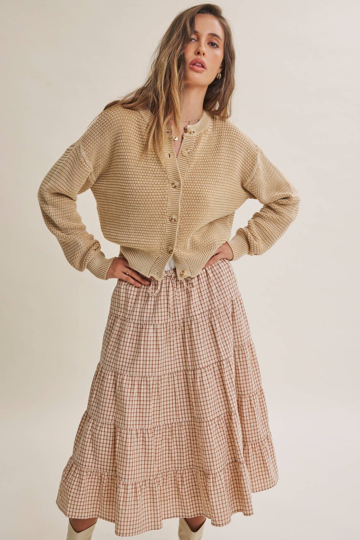 SEASONLESS MINERAL-WASHED COTTON WAFFLE BUTTON-DOWN CARDIGAN: BEIGE