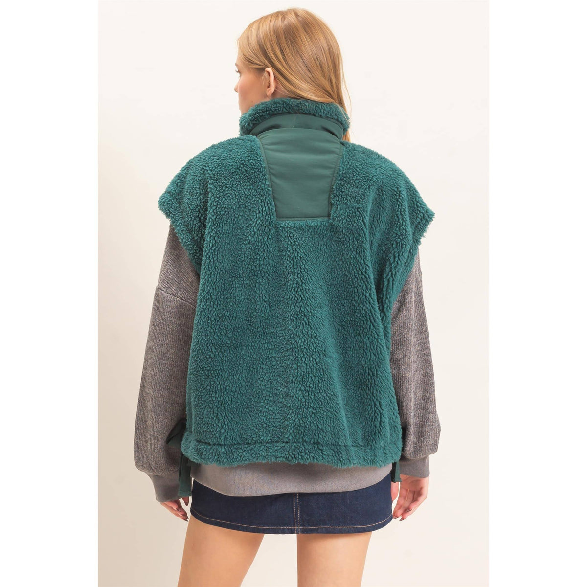 Sherpa Vest With Snap Closure: GREEN