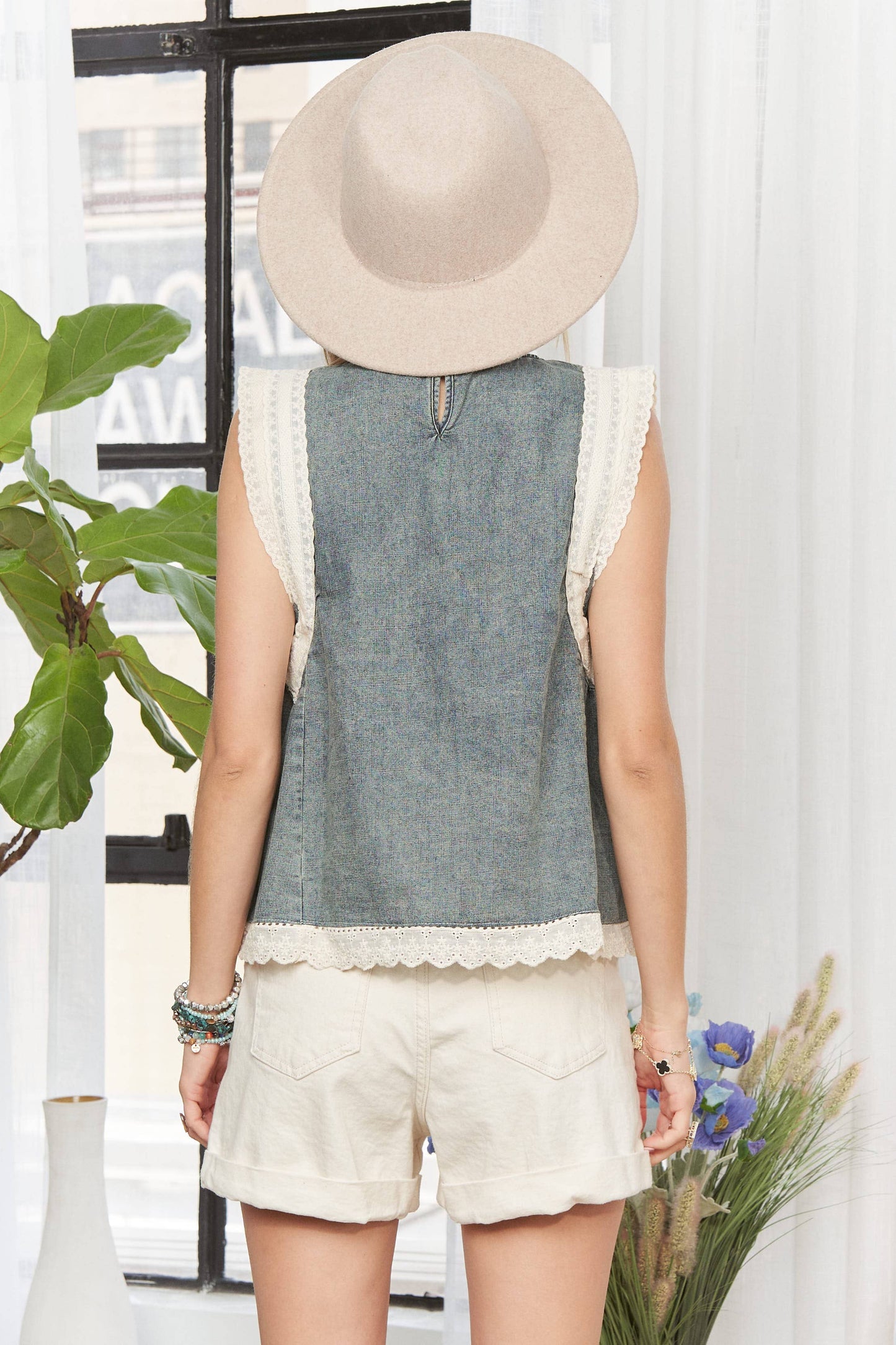 DENIM BLOUSE WITH LACE TRIM
