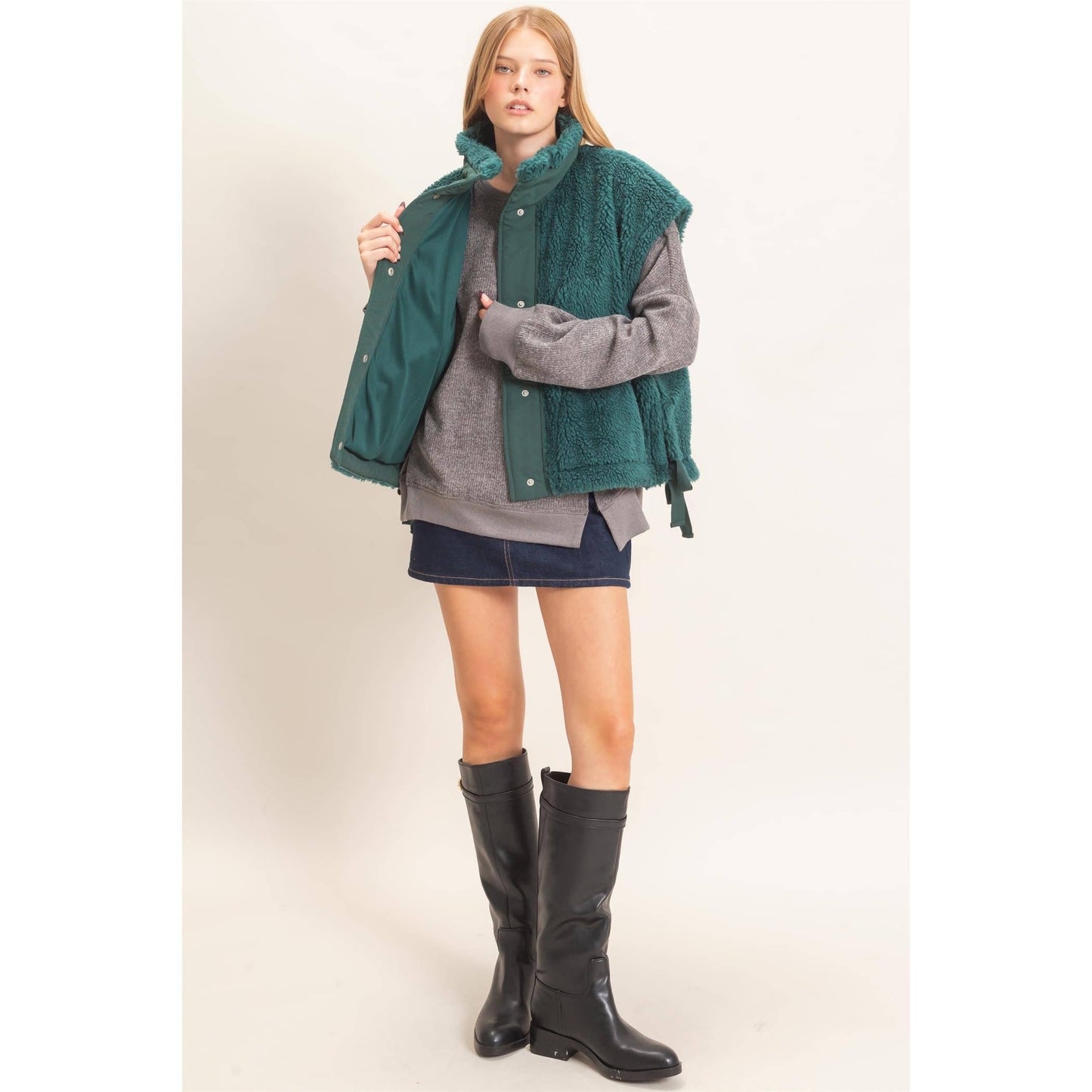 Sherpa Vest With Snap Closure: GREEN